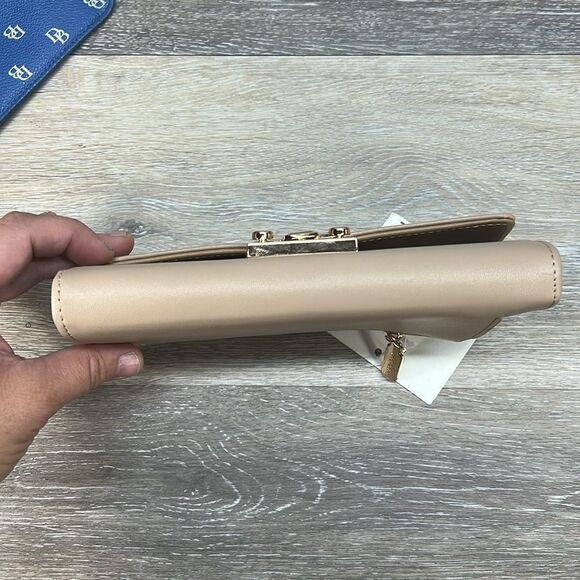 1008-10 NWT Anne Klein wallet - Picture 7 of 8